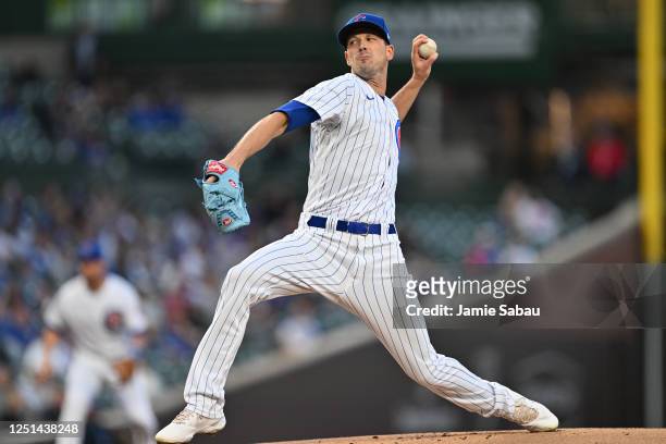 Drew Smyly of the Chicago Cubs pitches in the first inning against the Seattle Mariners at Wrigley Field on April 10, 2023 in Chicago, Illinois.