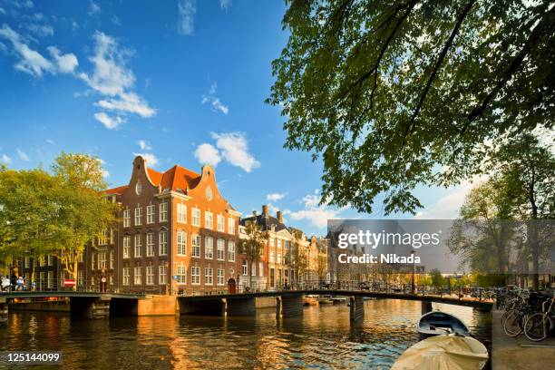 amsterdam - amsterdam canal stockfoto's en -beelden