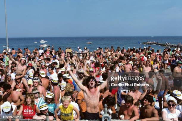 The audience at a Southside Johnny show at Asbury Park, New Jersey on May 30, 1986.