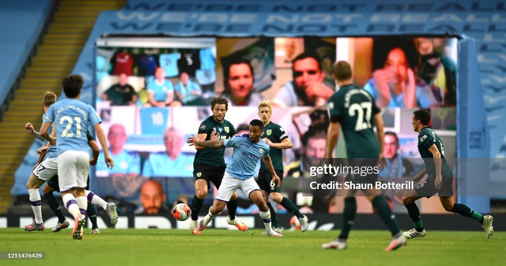 Manchester City v Burnley FC - Premier League