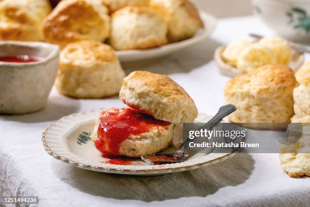 english pastry scones - buttermilk biscuit stock pictures, royalty-free photos & images