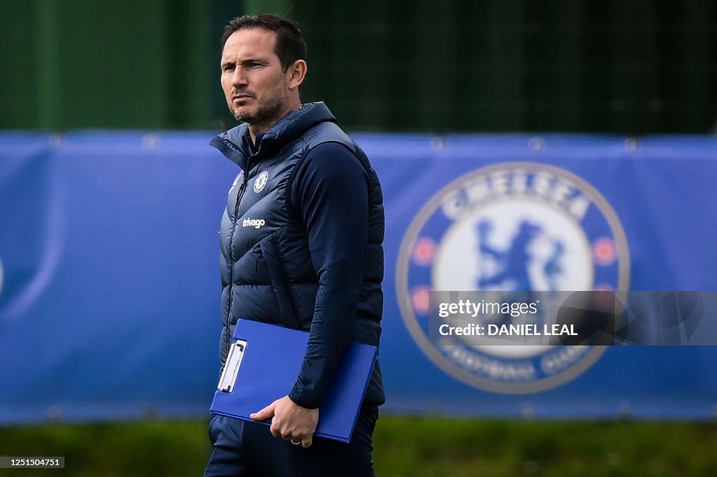 FBL-EUR-C1-CHELSEA-TRAINING