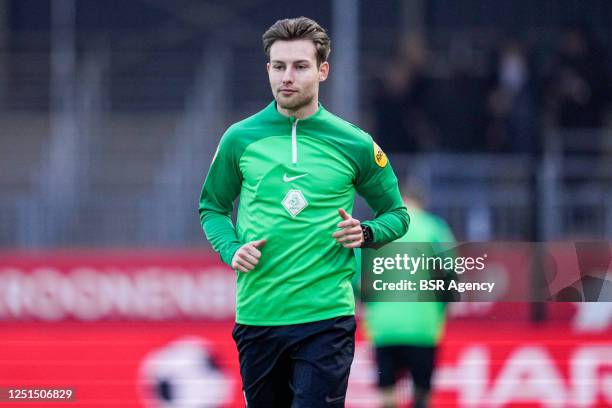 Assistant referee Luc de Koning during the Dutch Keukenkampioendivisie match between Almere City FC and Jong AZ at Yanmar Stadion on April 7, 2023 in...