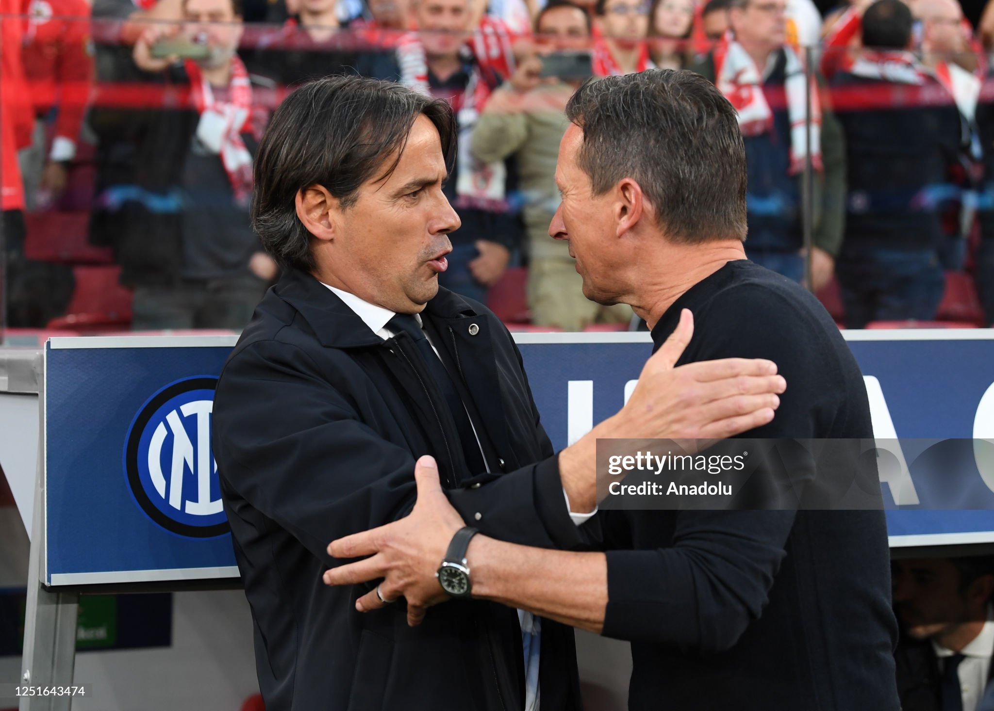 Schmidt calls for optimism at Benfica: 'Impossible to be gloomy now.'