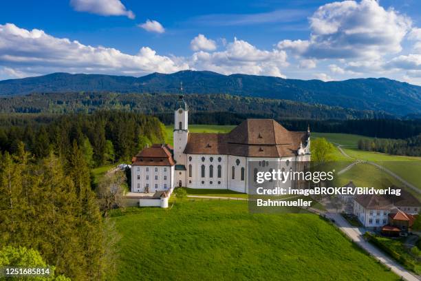 wieskirche, pilgrimage church of the scourged saviour on the wies, wies, near steingaden, pfaffenwinkel, aerial view, upper bavaria, bavaria, germany - wieskirche stock-fotos und bilder
