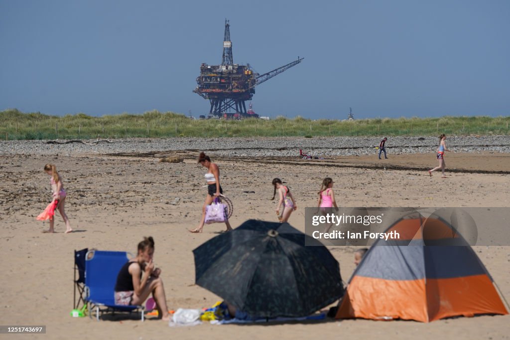 Decommissioned Brent Alpha Oil Platform Arrives In Teesside