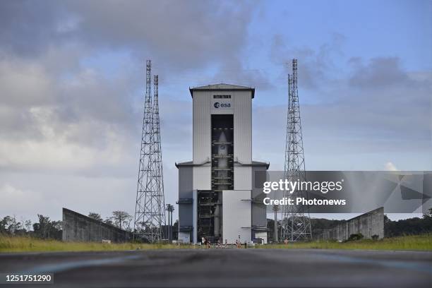 Visit of King Philippe and Prince Gabriel of Belgium to the Guiana Space Centre Day 2 : Visit of the launching site Ariane 5 & lanceur Ariane 5 &...