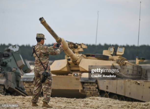 An american soldier of the 2nd Battalion, 70th Armor Regiment, 2nd Armored Brigade Comat Team, 1st Infantry Division supporting the 4th Infantry...