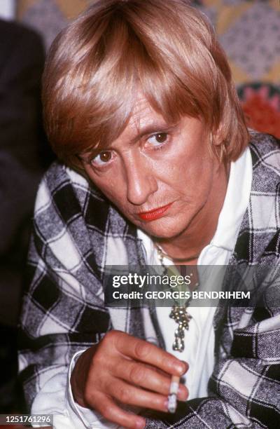 This picture taken 27 May 1986 in Paris shows French novelist Francoise Sagan, who penned "Bonjour Tristesse", an anthem to disillusioned youth that...