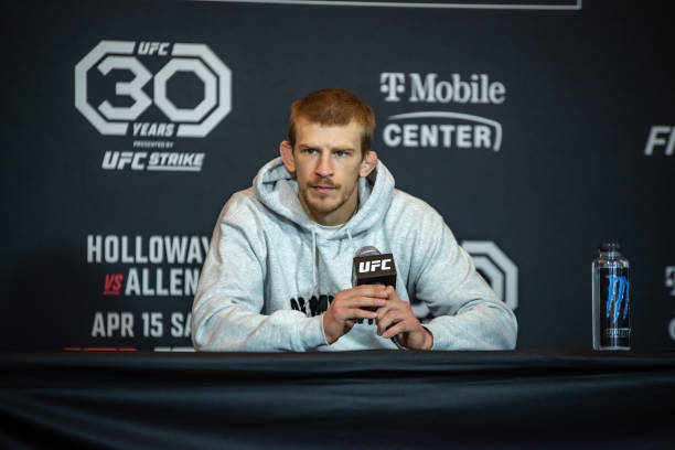 Arnold Allen addresses the media for UFC Fight Night Kansas City at on April 12 at T-Mobile Center in Kansas City, Missouri.