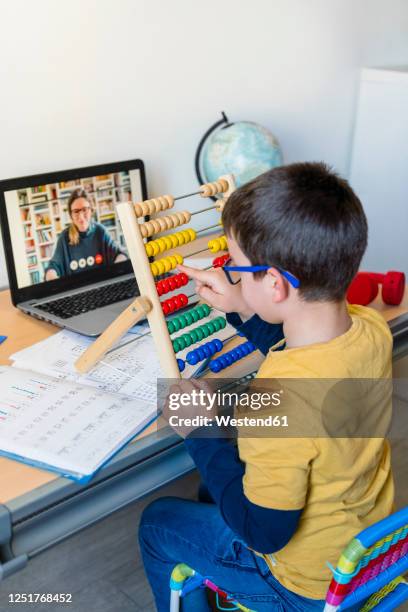 Abacus Computer Kid Abacus Computers Photos and Premium High Res Pictures - Getty Images