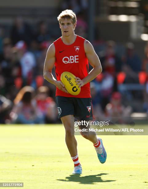 Dylan Stephens 8,958 Afl Captains Stock Photos, High-Res Pictures, and Images - Getty ...