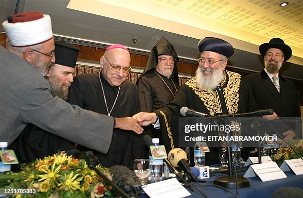 Greek Rabbi Sephardic Chief Rabbi Of Jerusalem Shlomo Amar Photos and Premium High ...