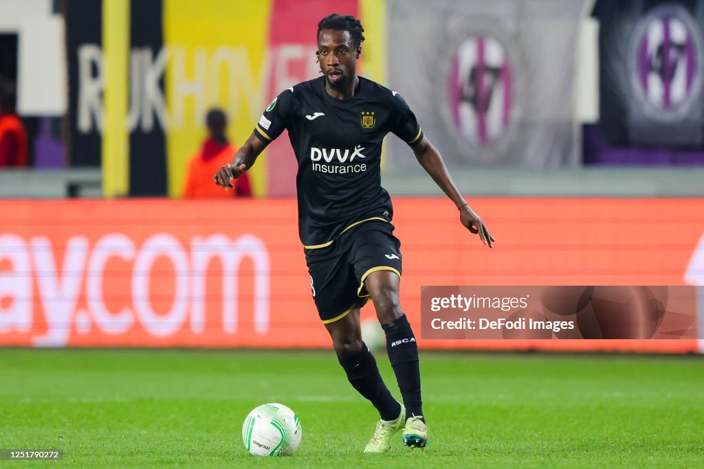 Majeed Ashimeru of RSC Anderlecht Controls the ball during the UEFA News  Photo - Getty Images