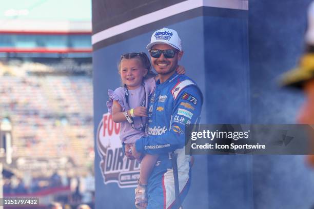 The Larson Family Photos and Premium High Res Pictures - Getty Images