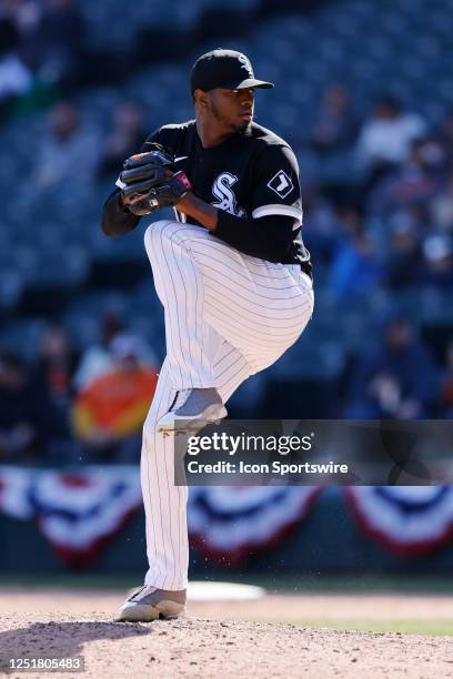 Chicago White Sox relief pitcher Gregory Santos delivers a pitch during an MLB game against the San Francisco Giants on April 06, 2023 at Guaranteed...