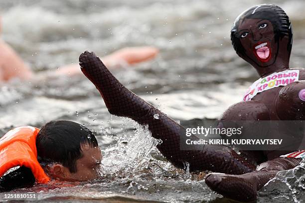 48 Bubble Baba Challenge Stock Photos, High-Res Pictures, and Images - Getty Images 48 Bubble Baba Challenge Stock Photos, High-Res Pictures, and Images - Getty Images