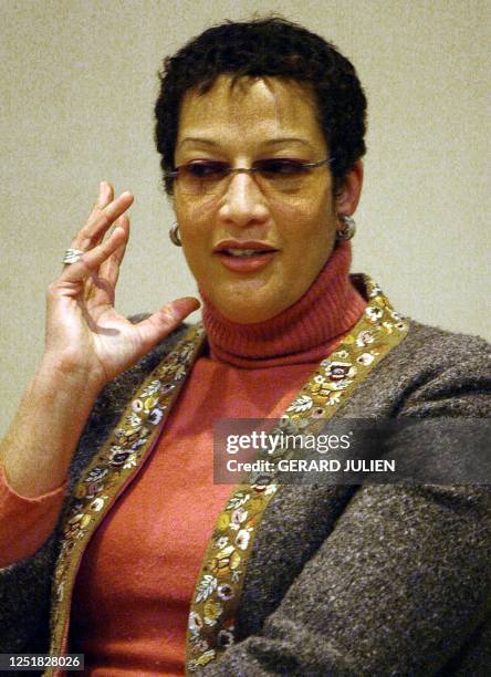 Asma Chaabi, the first Moroccan woman elected as mayor of Essaouira, gives a speech, 08 March 2004 in Marseille, during a conference on the new...