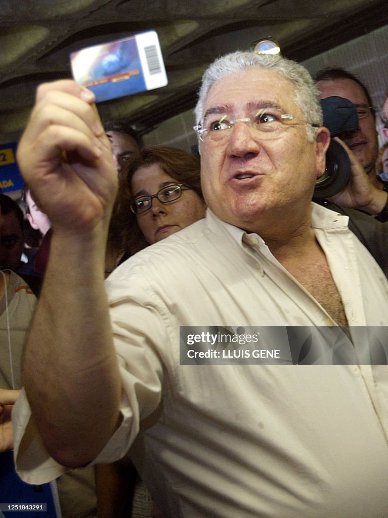 SPAIN-ELECTIONS-FOOTBALL-BARCELONA-BASSAT