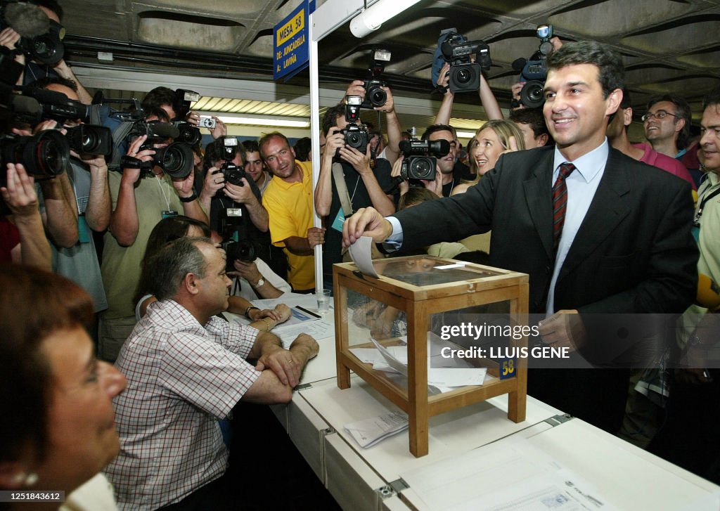 TOPSHOT-SPAIN-ELECTIONS-FOOTBALL-BARCELONA-LAPORTA