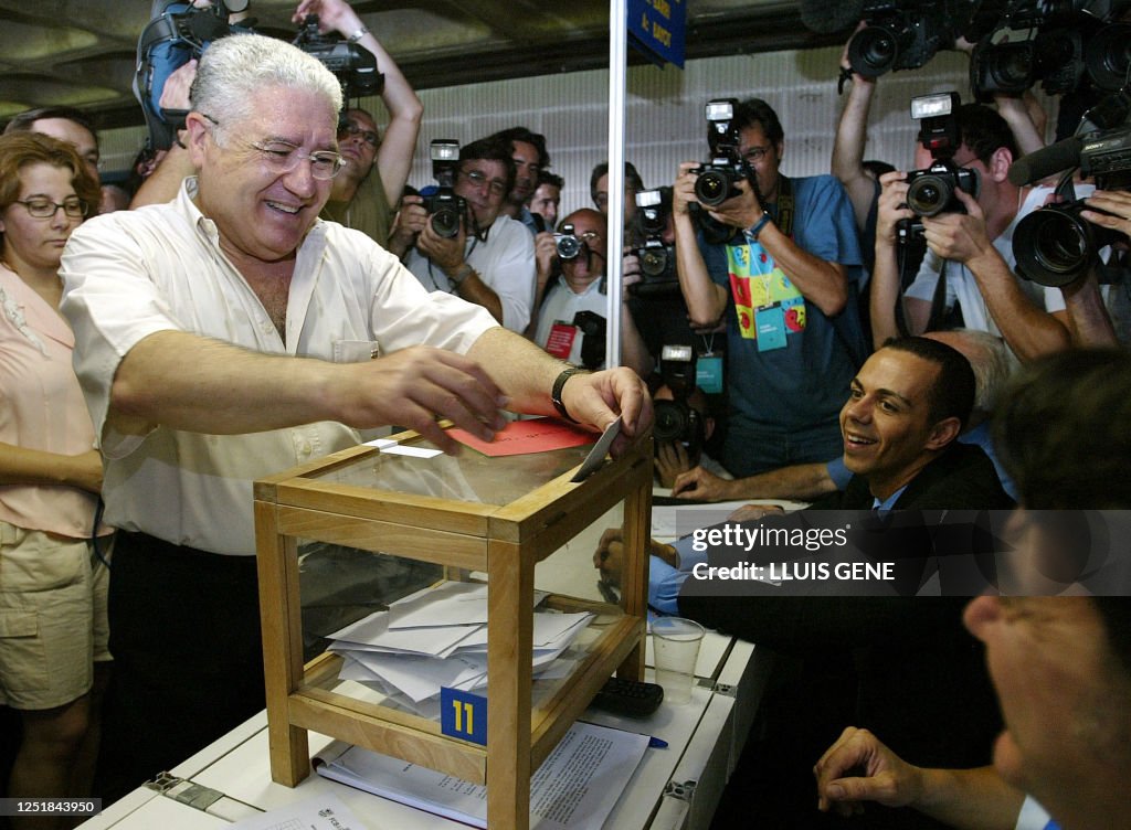 SPAIN-ELECTIONS-FOOTBALL-BARCELONA-BASSAT