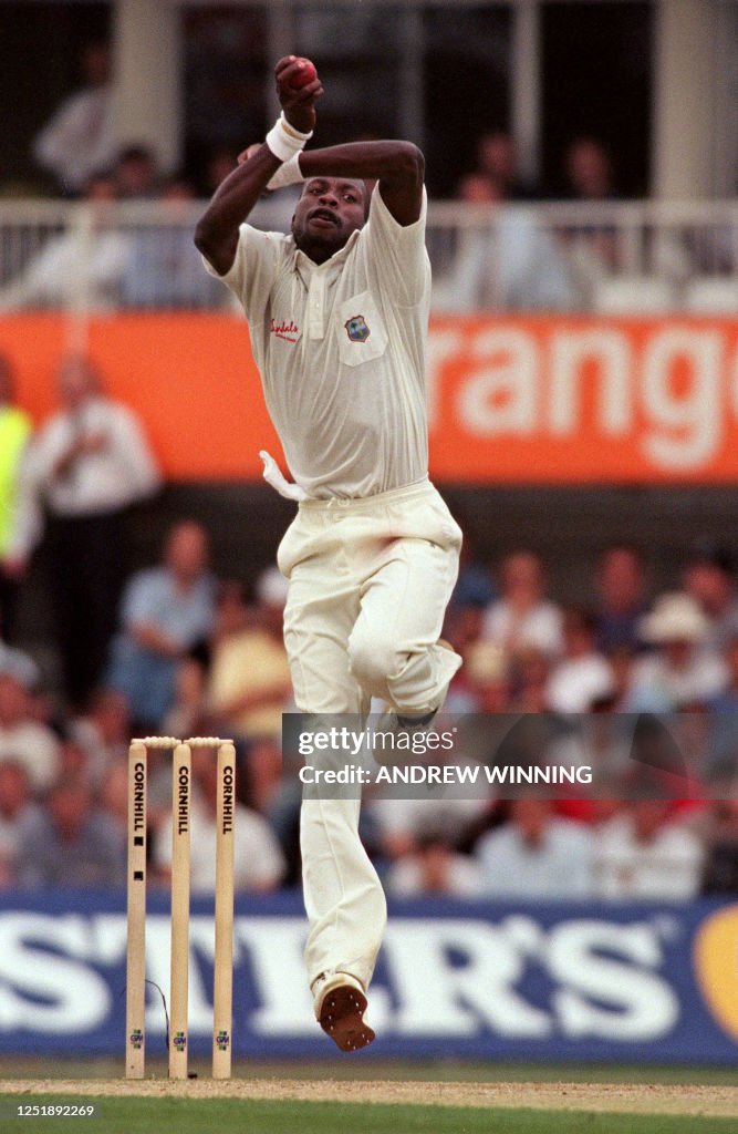UNITED KINGDOM-CRICKET-AMBROSE