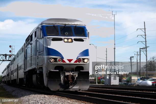 metra commuter train - metra train stock pictures, royalty-free photos & images