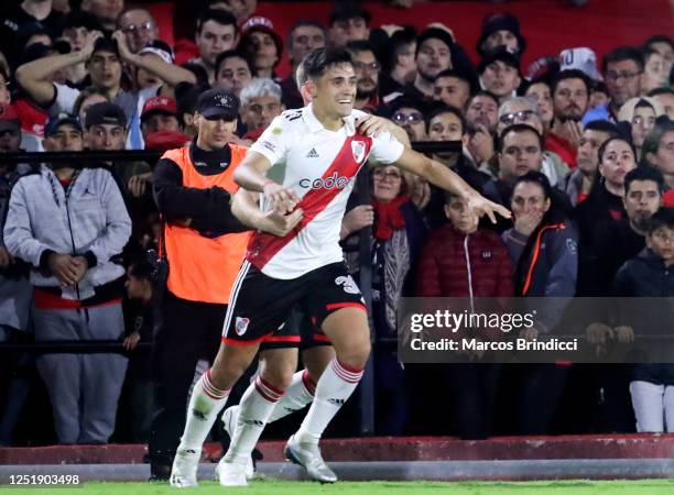 Pablo Solari of River Plate celebrates after scoring the team´s first goal during a Liga Profesional 2023 match between Newell's Old Boys and River...