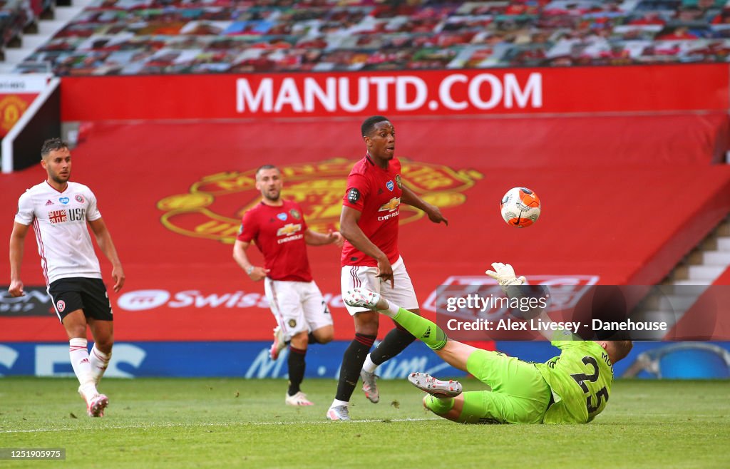 Manchester United v Sheffield United - Premier League