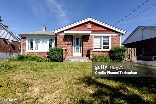 single family home - sudbury canada stock pictures, royalty-free photos & images