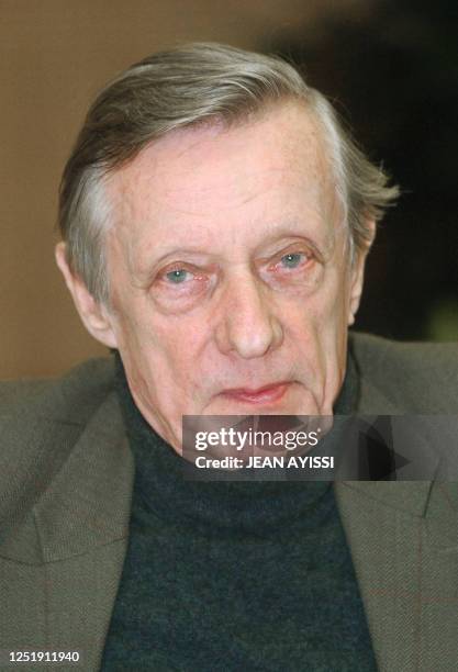 Portrait of French director of the movie "Un roi sans divertissement" François Leterrier, taken 23 January 2006 in Vincennes, during the first...