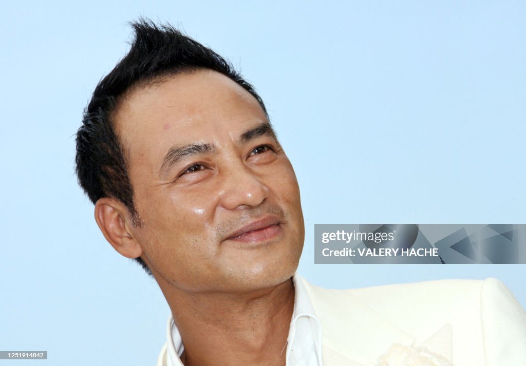 Simon Yan Chinese actor Simon Yam poses during a photocall for Chinese director ...