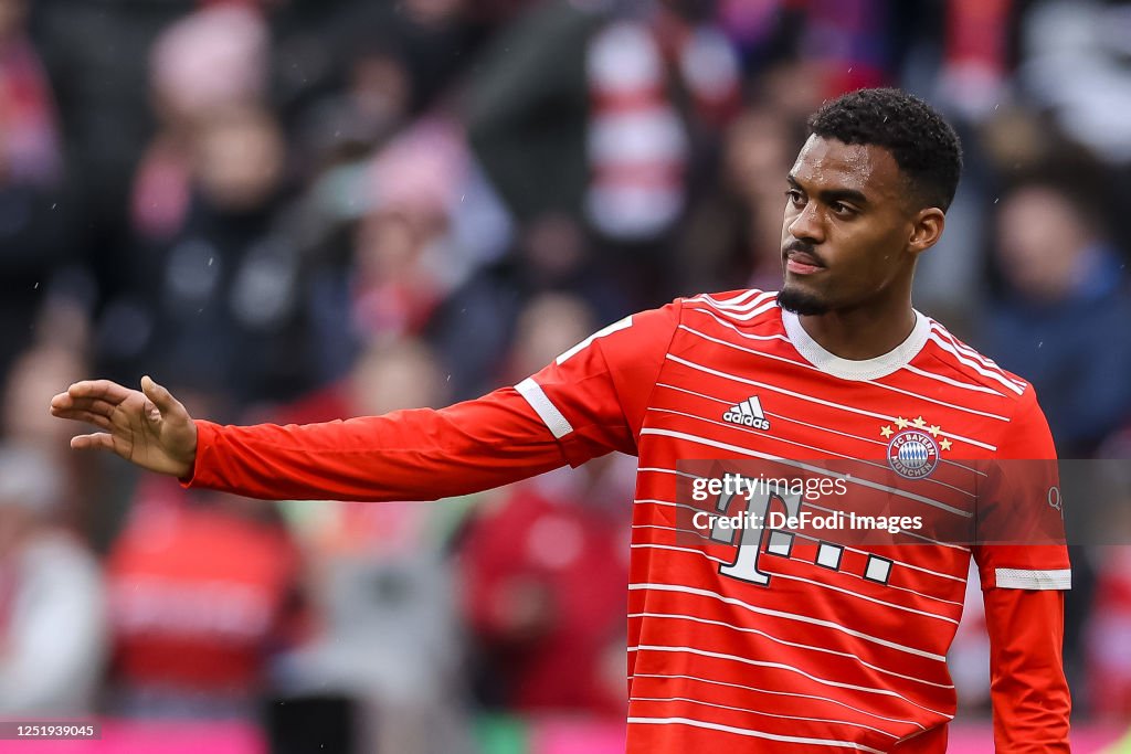 Bayern Munich midfielder refuses to comment on links he is set to leave club