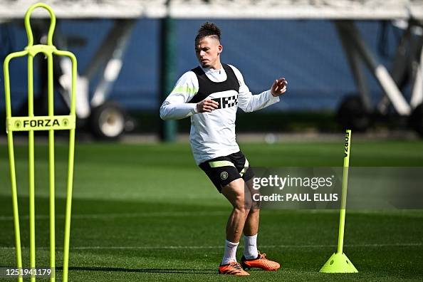 FBL-EUR-C1-MAN CITY-TRAINING FBL-EUR-C1-MAN CITY-TRAINING