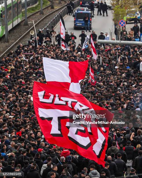 8,690 Fc Steaua Bucuresti Photos & High Res Pictures - Getty Images