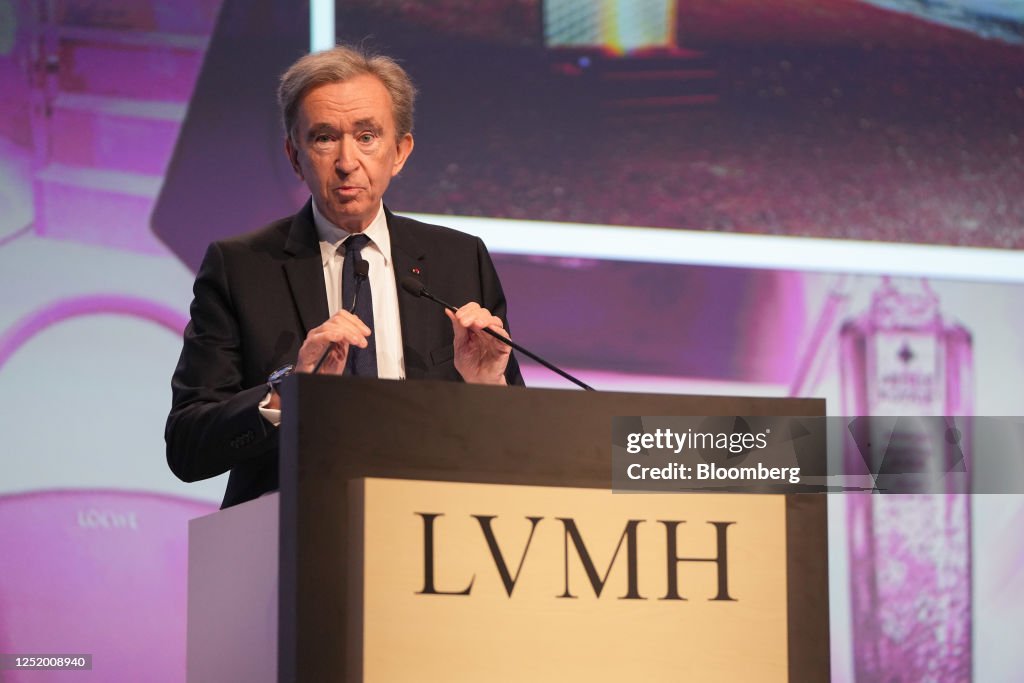 Bernard Arnault, billionaire and chairman of LVMH Moet Hennessy Louis  News Photo - Getty Images