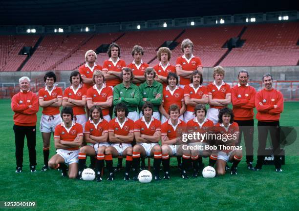 Manchester United line up for a team photograph at Old Trafford in Manchester, England, circa August 1978. Back row : Jimmy Greenhoff, Joe Jordan,...