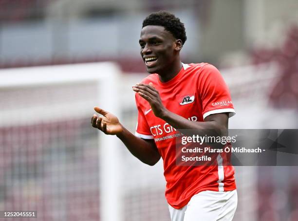 Ernest Poku of AZ Alkmaar celebrates after the UEFA Youth League 2022/23 semi-final match between Sporting Clube de Portugal and AZ Alkmaar at Stade...