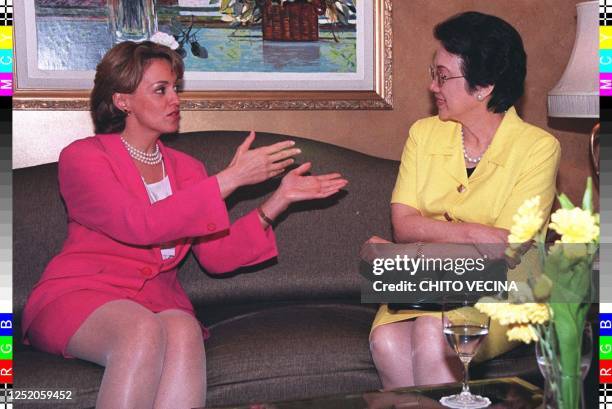 Colombian Foreign Minister Maria Emma Mejia meets with former Philippine president Corazon Aquino during the conclusion of the Pacific Basin Economic...