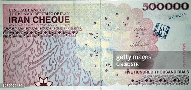 Rial Note 105 Iranian Rial Banknotes Stock Photos, High-Res Pictures, and Images ...