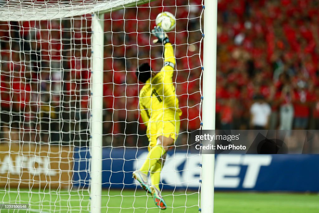 Fbm Raja Ahly's GK Mohamed elshenawy in action during the CAF Champions League ...