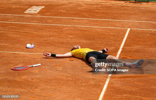 Zsombor Piros of Hungary plays against Juan Manuel Cerundolo of Argentina during the Final of the Oeiras Open tournament at Clube de Ténis do Jamor....