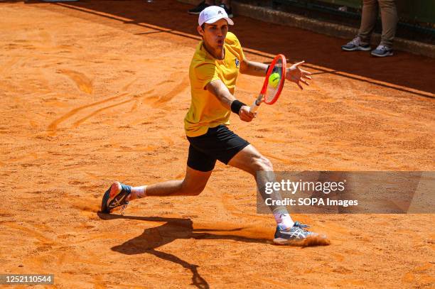 Zsombor Piros of Hungary plays against Juan Manuel Cerundolo of Argentina during the Final of the Oeiras Open tournament at Clube de Ténis do Jamor....