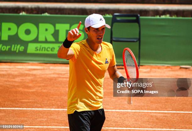 Zsombor Piros of Hungary plays against Juan Manuel Cerundolo of Argentina during the Final of the Oeiras Open tournament at Clube de Ténis do Jamor....