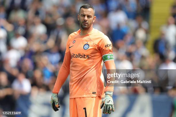 Samir Handanovic goalkeeper of FC Internazionale looks on during the Serie A match between Empoli FC and FC Internazionale at Stadio Carlo Castellani...