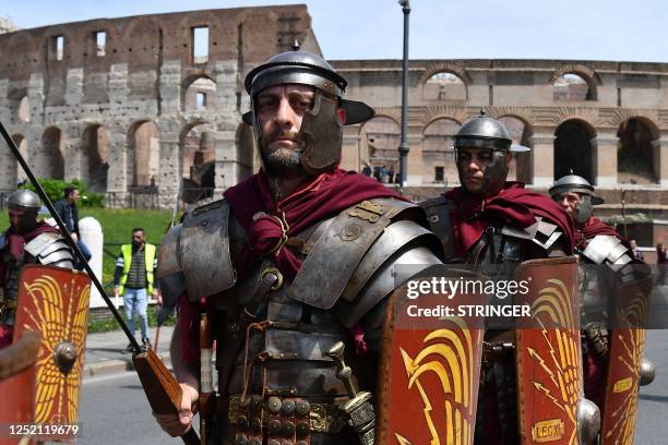 Partin Rome 1,077 Costumes Of Roman Soldiers Stock Photos, High-Res Pictures, and ...