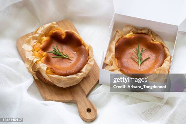 basque cheesecake - spanish basque stock pictures, royalty-free photos & images