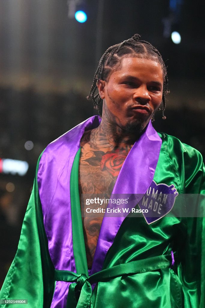 Loody Rapper Gervonta Davis enters the ring vs Ryan Garcia during fight at... News ...