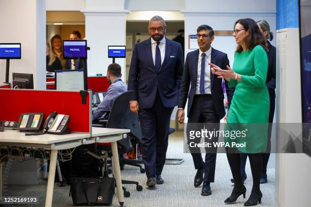 British Prime Minister Rishi Sunak and Foreign Secretary James Cleverly meet with teams coordinating the evacuation of British nationals from Sudan...