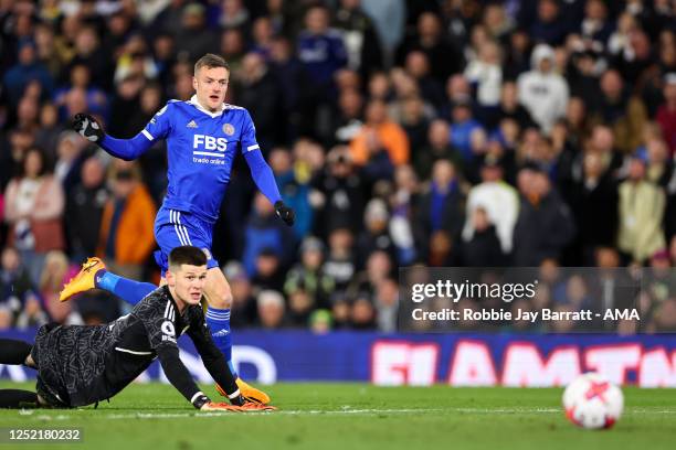 Jamie Vardy of Leicester City scores a goal to make it 1-1 during the Premier League match between Leeds United and Leicester City at Elland Road on...